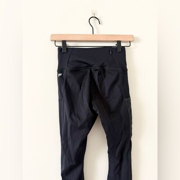 NWT Fabletics Trinity Motion365 High Waist Utility Legging in Black - Size XS - Picture 9 of 11